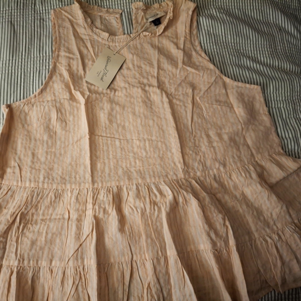 Universal Thread Peach Sleeveless Top